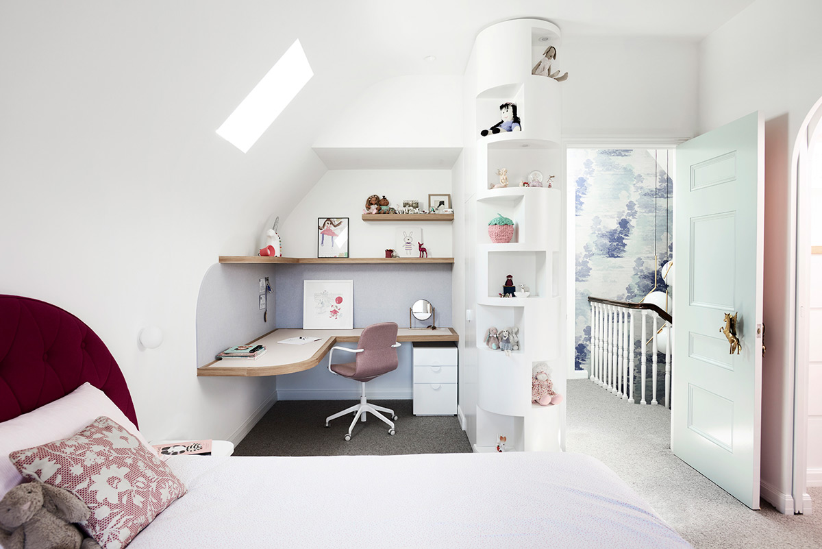 Windust-Architecture-X-Interiors-attic-magic-bedroom-study-desk