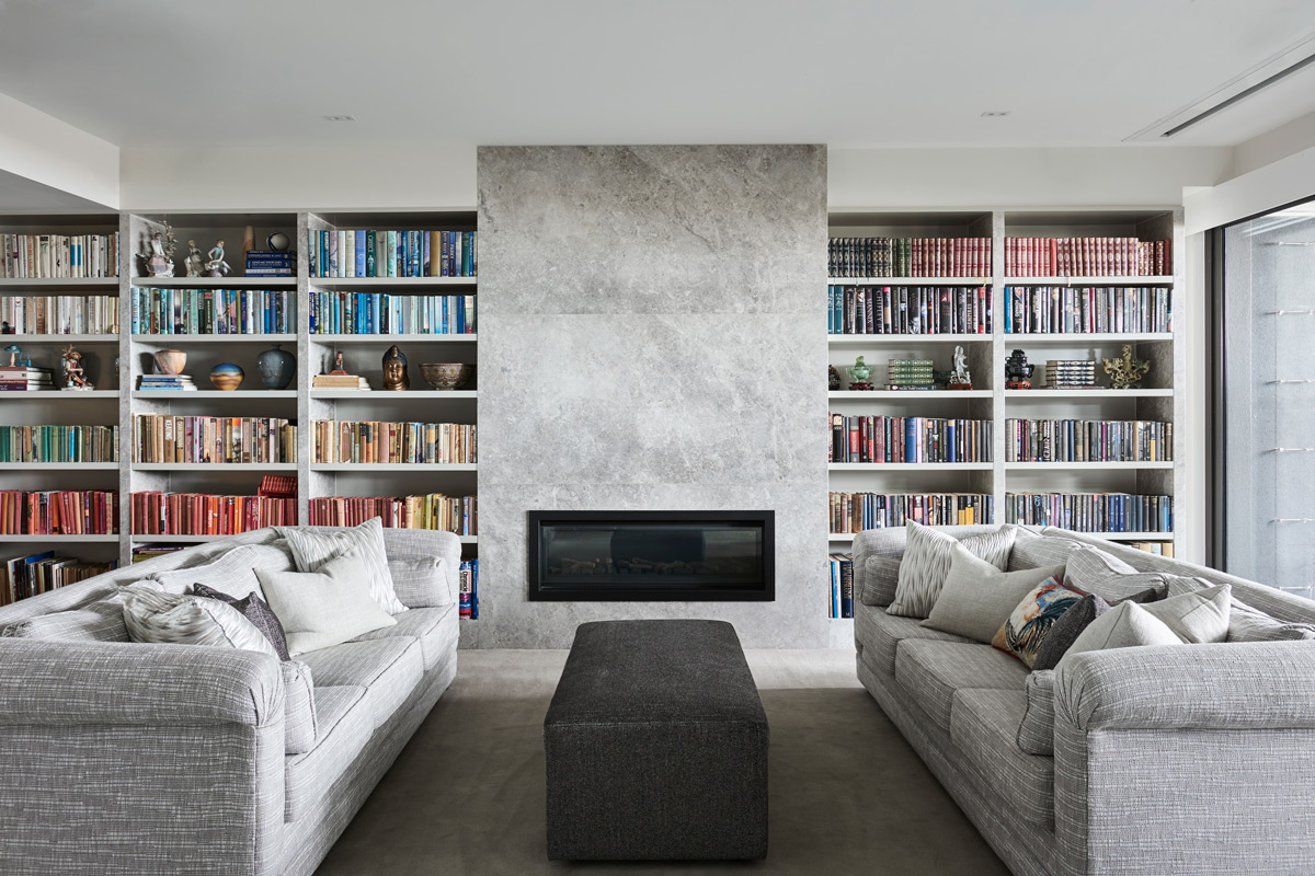 Windust-Architecture-X-Interiors-city-beach-house-library