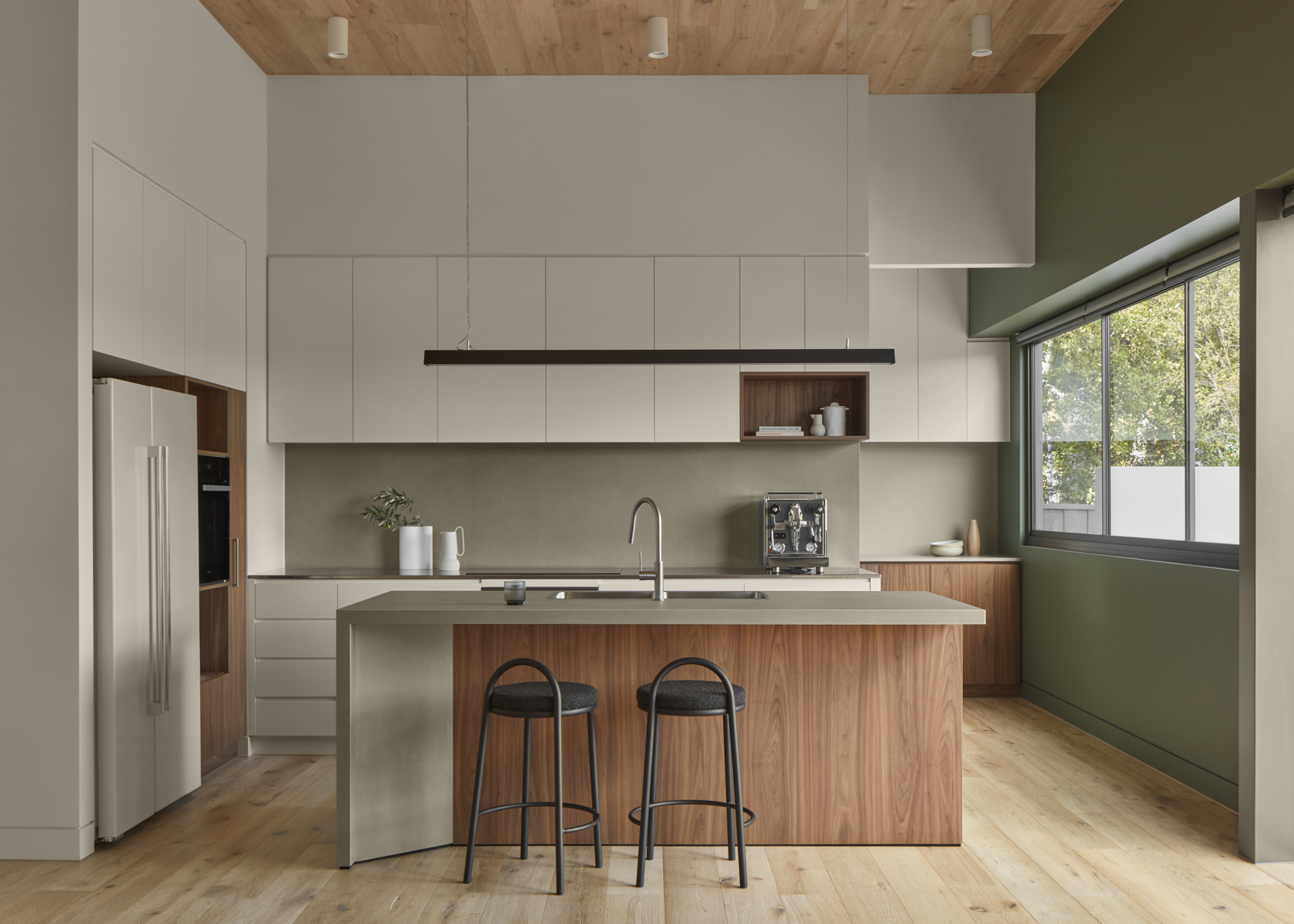 Windust-Archietcture-X-Interiors-Glenlivet-kitchen-high-ceiling
